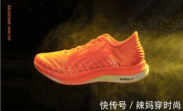 脚感 匹克态极跑鞋“芯”升级,超临界发泡还能怎么玩!