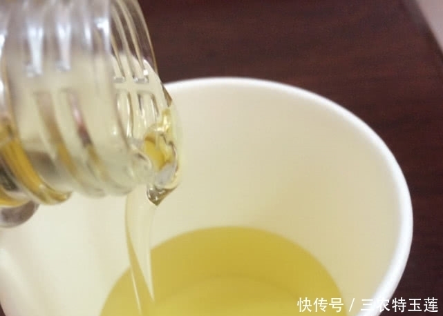 中年|农村这种有毒的植物,种子榨油却能卖上百元一斤,对烫伤很有帮助