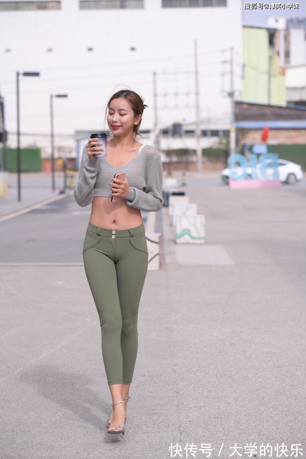 |搞笑段子:我开着玛莎拉蒂带着老婆孩子回老家过年