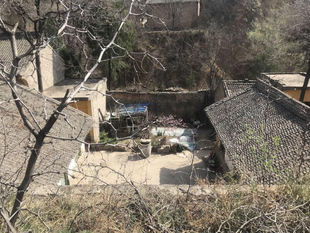 俗话说:“东高不算高,西高累断腰”,为何“西高”会累断腰?