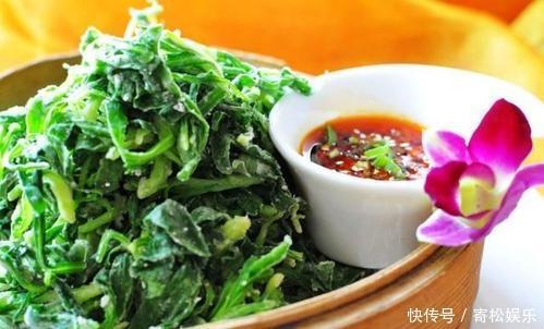 春季独特野菜，必须跟面条一起吃味道才好，市场一斤卖到30元