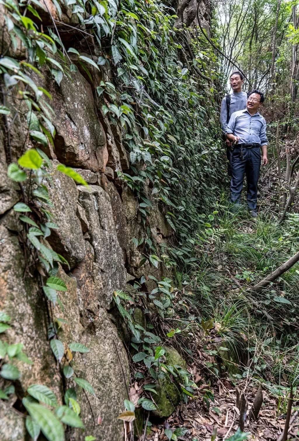 中年|金寨千年古寨，能一览无余的看梅山！