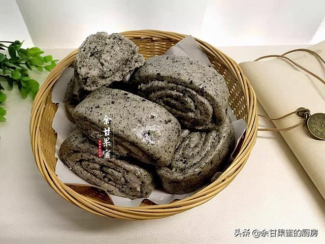 跟婆婆学来的馒头卷，多加这食物更加香甜，松软味美老少皆宜