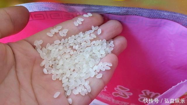 买大米时,散装米和袋装米哪一种好原来区别这么大,别选错了