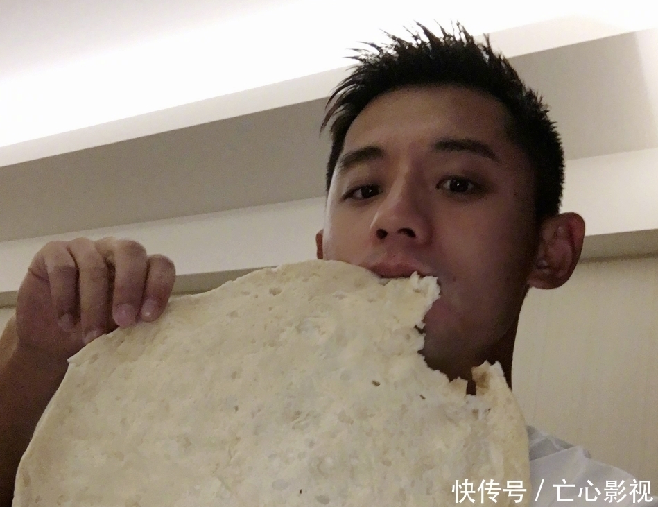 打乒乓球|张继科教金晨打乒乓球,“我们晨晨”称呼一出,是否动心一目了然