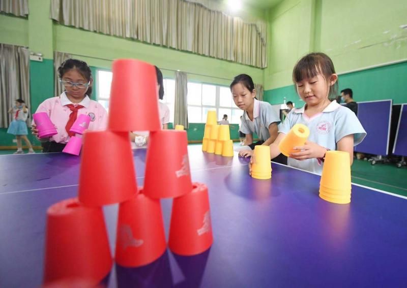 八一学校|每天运动两小时、看红色电影……北京市学生暑期托管服务今天正式启动