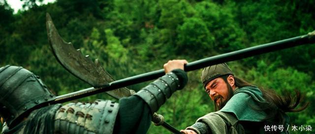 关羽|关羽为何在华容道不杀曹操一是因为不能杀,一是因为不敢杀!