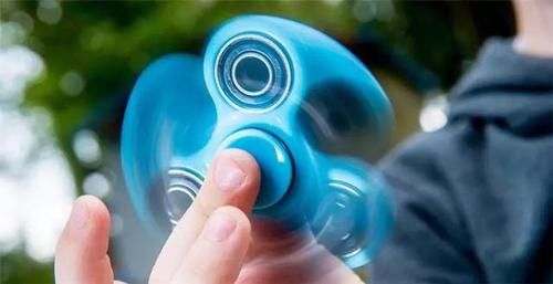 杀伤力|这些玩具的“杀伤力”很强,孩子就算哭着要买,家长也不能答应