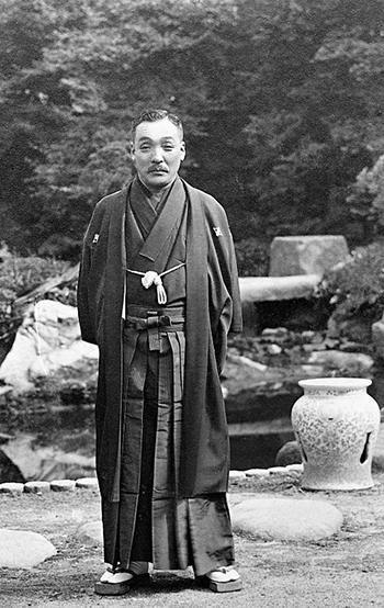 琐罗亚斯德|有好几副面孔一百年前的马自达是做什么的