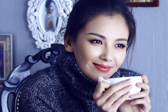 延缓衰老|女性衰老“减速带”公布,多喝水排第4,第1名很多姐妹难以坚持