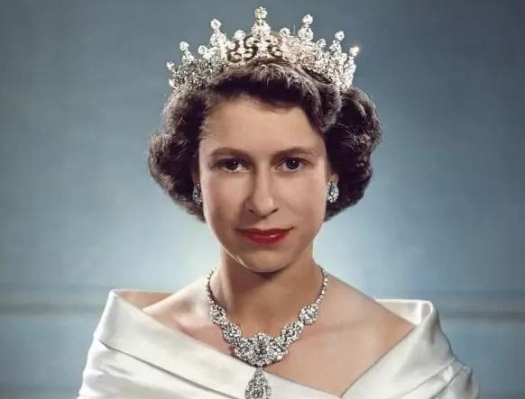 玛格丽特公主 英王室被蒙尘的6件绝世珠宝,几十年未见天日让人惋惜