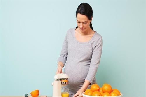 孕妇|孕期吃水果要注意，健康和营养很重要，五类水果最好少吃