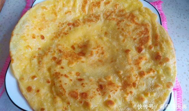 鸡蛋煎饼|秋天的早餐,我家就爱这一口,金黄酥脆还抗饿,吃一块能顶一上午