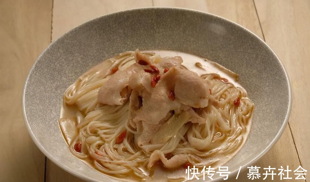 麻油|大雪后，多给家人做它吃，提高免疫力，暖心暖胃，老人孩子都爱吃