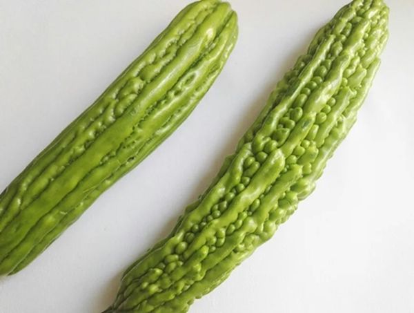 买苦瓜，苦不苦全看“这里”，菜农教您一招，别再买错了