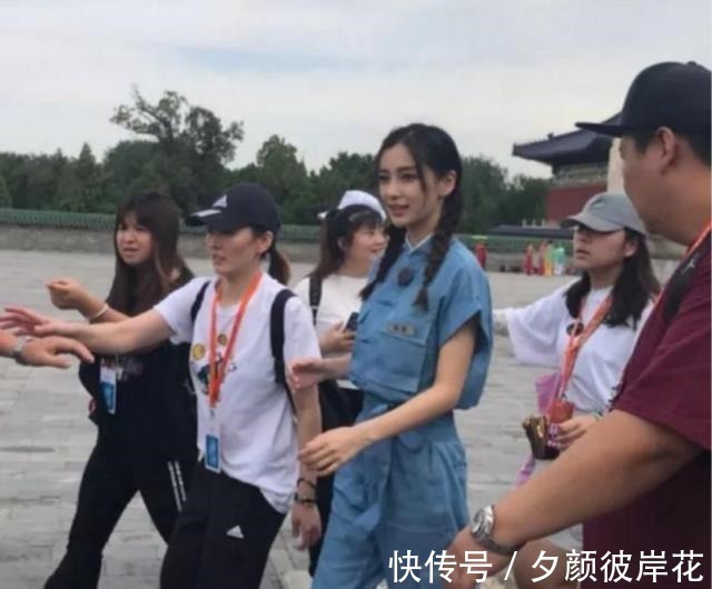 继《跑男》后,杨颖迪丽热巴再合作新综艺,粉丝这次支持热巴!