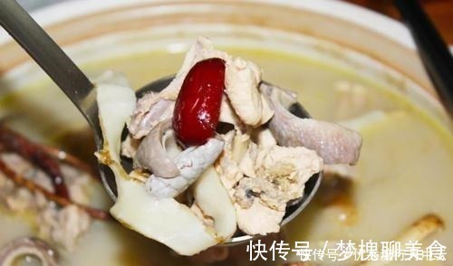冬天,记得要多喝此汤,上锅煮一煮,气血双补,天冷要多喝它