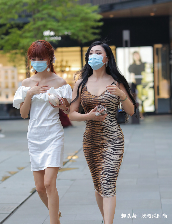 微胖阿姨的“虎皮裙”,既显身材又有气质,一般女孩难以驾驭!