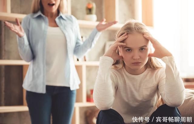 父母|“天天被骂”和“从不挨骂”的孩子，长大后性格差距，真的很明显