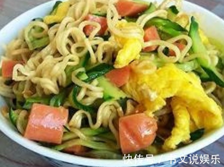 营养|快把方便面换一种做法，加入此物，不仅更加美味，还非常营养