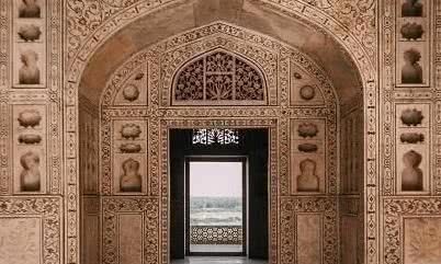 孔雀王朝|李稻葵:提高赤字率可有效“补短板”