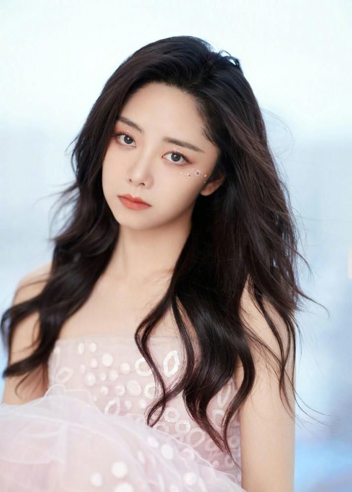 前有袁今夏，今有马晓晓，被质疑演不了女主戏的谭松韵一直在奔跑