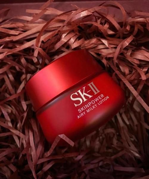 被称为面霜中的“四大天王”：SKII嫩肤提亮，海蓝之谜修复没得比