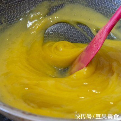 妈妈最拿手的南瓜马蹄糕,被我偷学到了