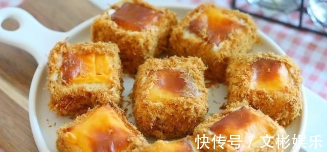 肉松小贝新做法,十分钟搞定,咬上一口,那叫一个香,完全没难度