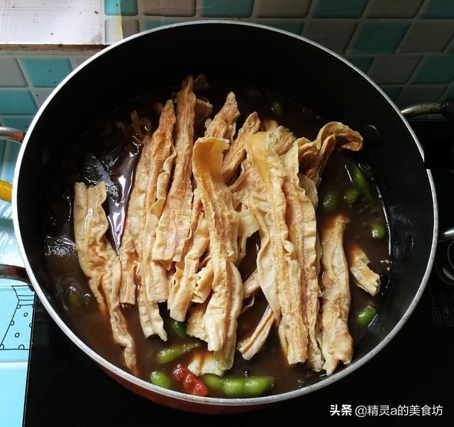 腐竹|秋天这菜正当季，下锅卤一卤，好吃又营养，补钾补铁，常吃身体棒