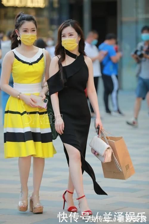 穿衣风格|街拍亮色搭配时尚又好看,同色穿搭打造极简舒适美