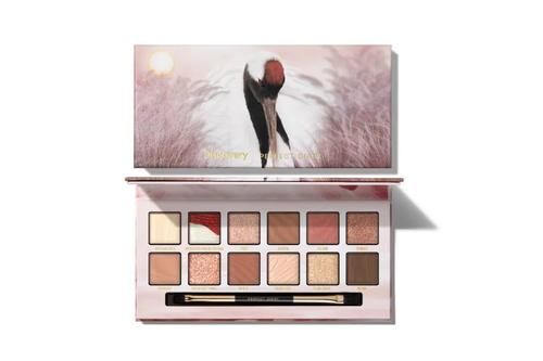 小长假来临，快用这些宝藏“国货彩妆”打造独具一格的妆容吧～