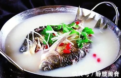 炖鱼汤|不管炖哪种鱼,都不要加这“2种料”否则鱼汤不白不鲜还很腥!