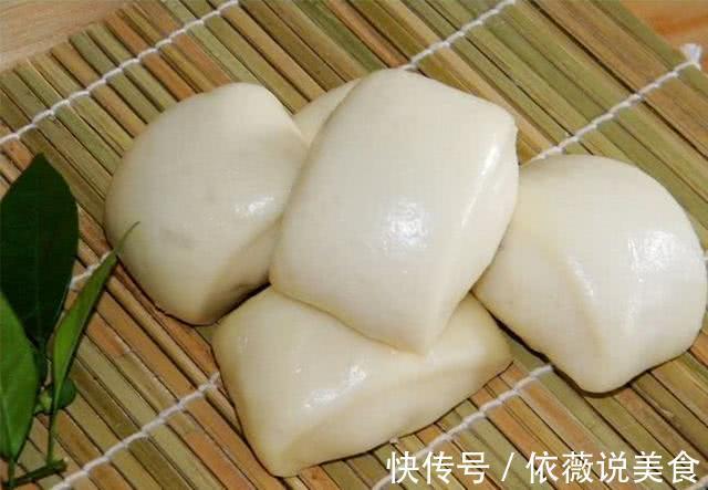 蒸馒头时放酵母就行了那你就错了!多加这一步,馒头又软又香