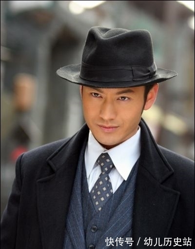 李晨：錄制節(jié)目時(shí)候非常努力，然而他經(jīng)常因?yàn)橐恍﹤€(gè)人問題而受傷