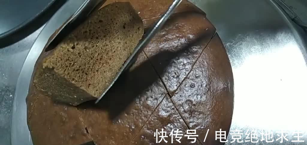 红糖马拉糕在家也能做，香甜可口暄软蓬松，轻松上手零失败的糕点