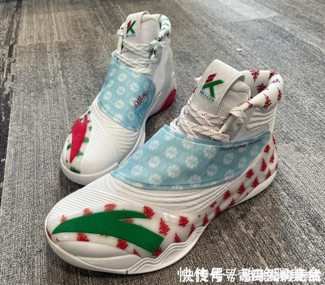 范思哲 安踏联名“范思哲”！颜值满分，国外明星上脚，老外也爱进口鞋