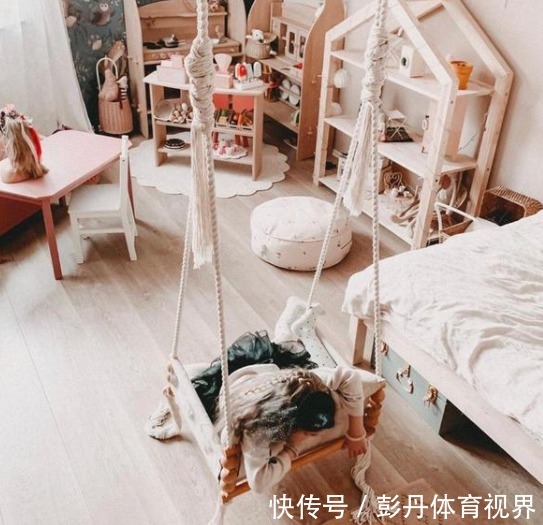 墙面|丹麦一家5口，女主把家布置得温馨精致，生活品质满分，太羡慕了