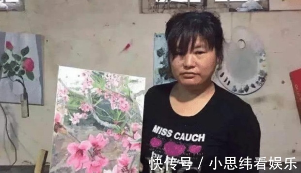 亵渎|农村大妈模仿画家作画,200元一幅受网友追捧,专家:亵渎艺术