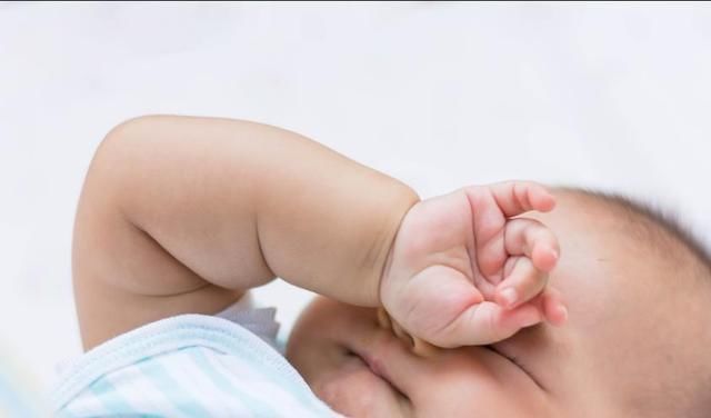 如何给宝宝的五官做“大扫除”？这样护理宝宝更健康
