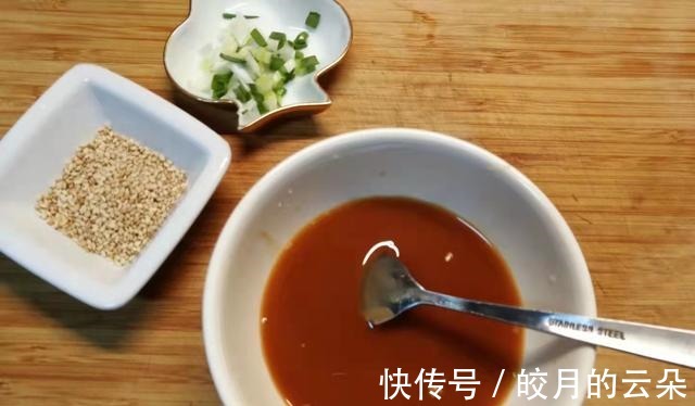 带鱼二吃,1条带鱼,鱼肉鱼骨都不放过,孩子天天的就嚷着吃!