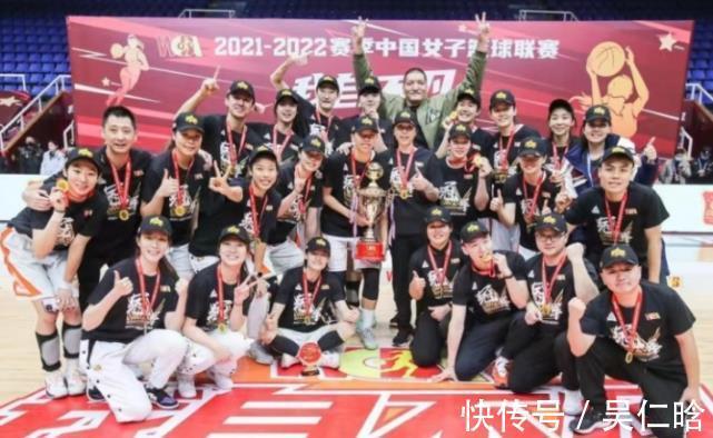 赵爽|退役!女篮国手赵爽告别14年生涯 两夺WCBA冠军曾获亚锦赛冠军