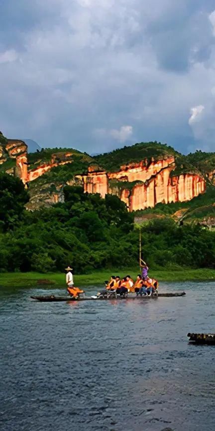 铁色之旅?鹰厦回眸 漫游中国第一道教名山