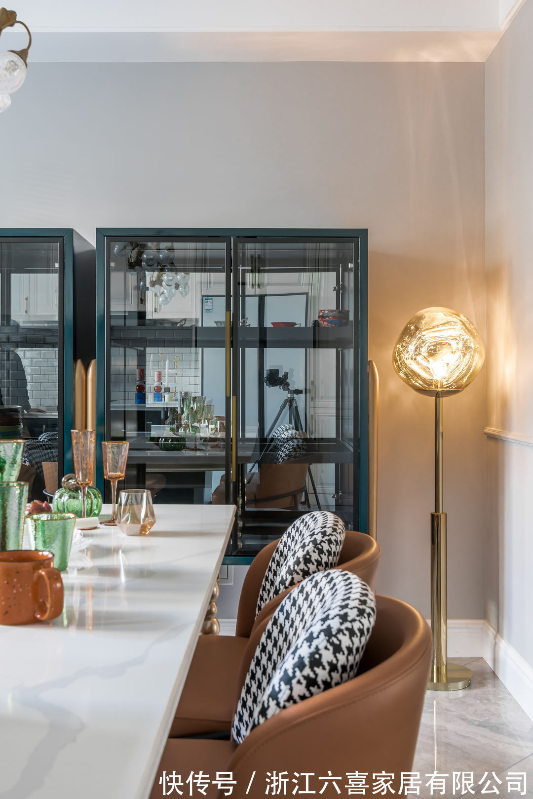 绝绝子的190平舒适三居,用色彩定义生活的本真丨真的是太仙气啦~~