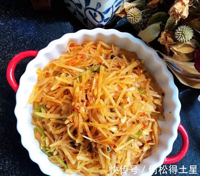 洋葱|洋葱炒土豆丝,快手家常菜,简单又下饭!
