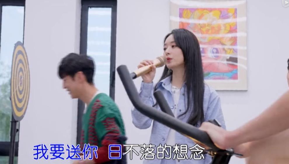 寫真|趙麗穎離婚后綜藝首秀胃口超好, 保溫杯不離手, 自曝如今不再下廚
