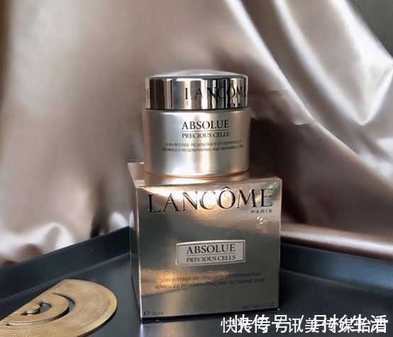 臻妍 补水补油抗初老!盘点那些让你相见恨晚的大牌面霜,件件超好用!