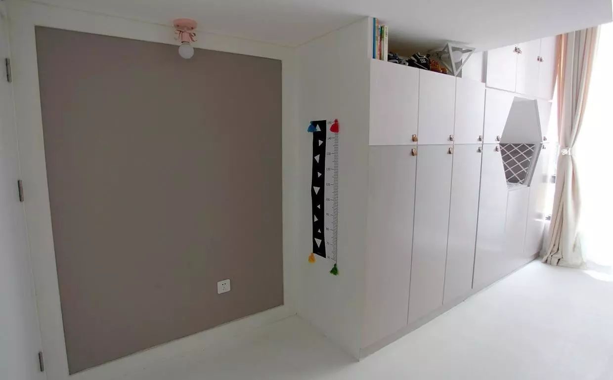 改造|她买下学区房,76㎡挤出8个房间,一层爆改两层,邻居都看呆了