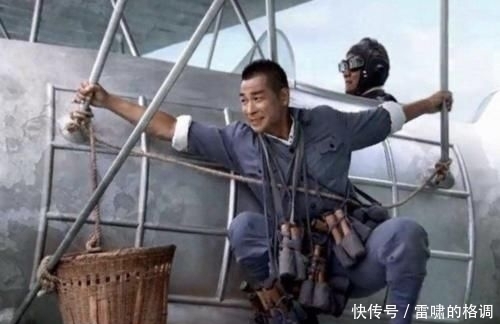 飞行|抗日剧再秀智商底线,将战士绑在飞机上扔手榴弹,燕双鹰都镇不住