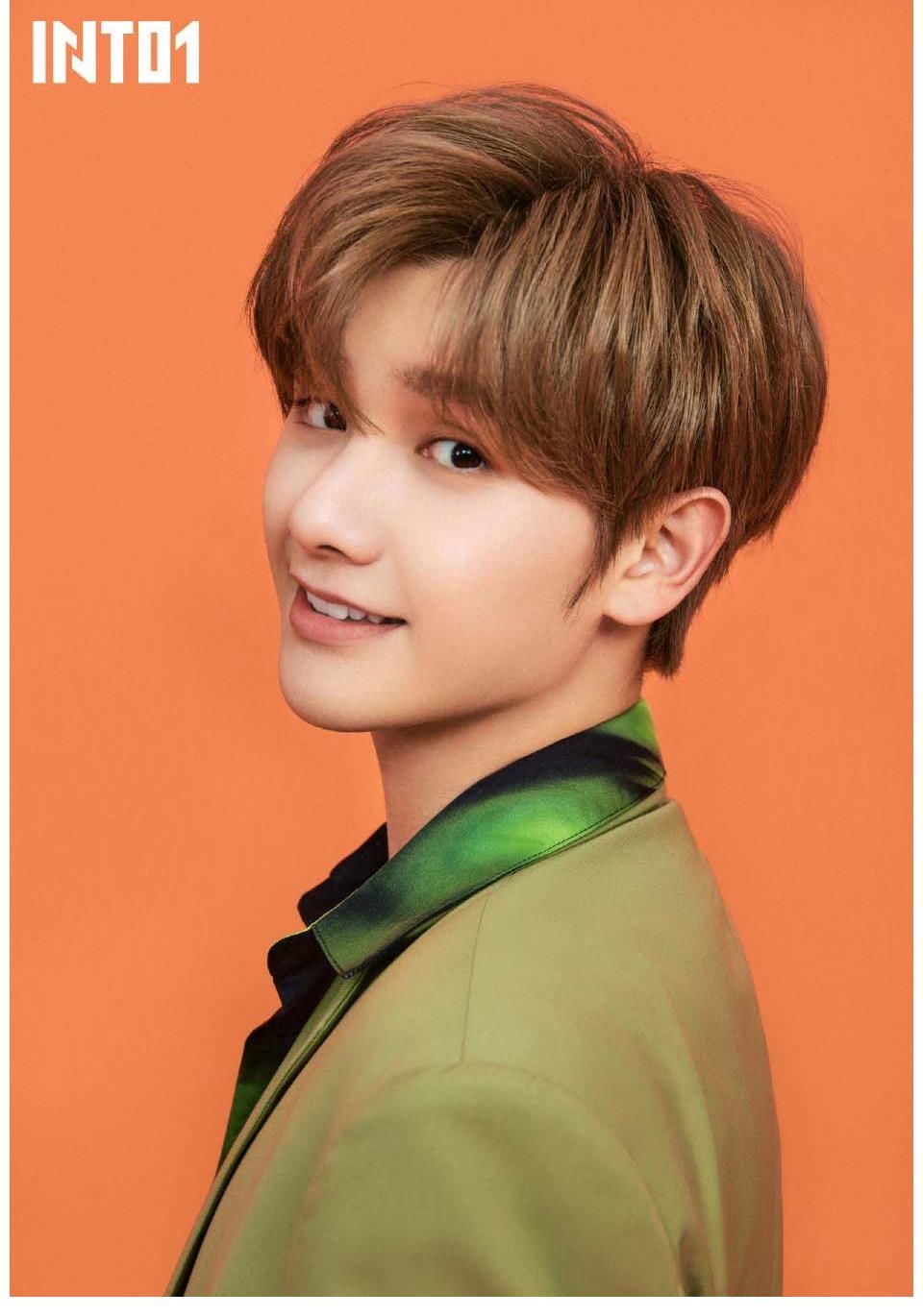 成员勇夺3个榜单的冠军,国际男团很抢眼,into1的人气有多高?